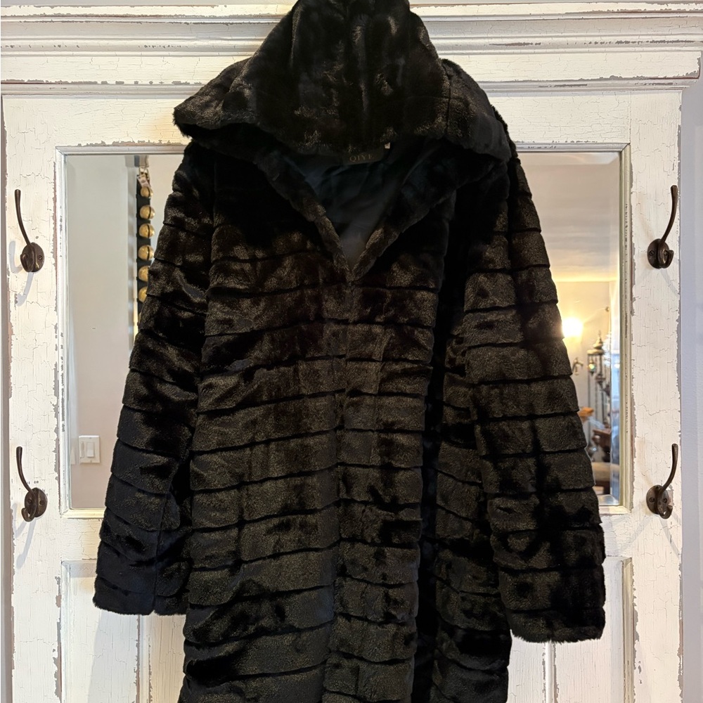 Elegant Black Faux Fur Coat